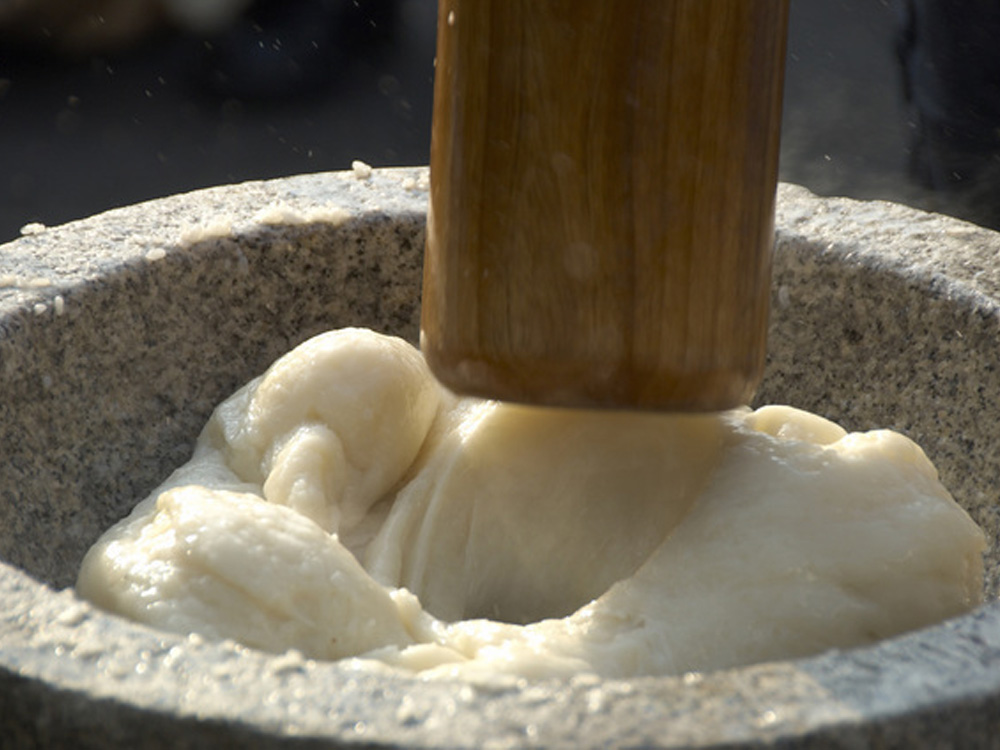 Mochi wholesale：Mochi made of pounded rice flour dough