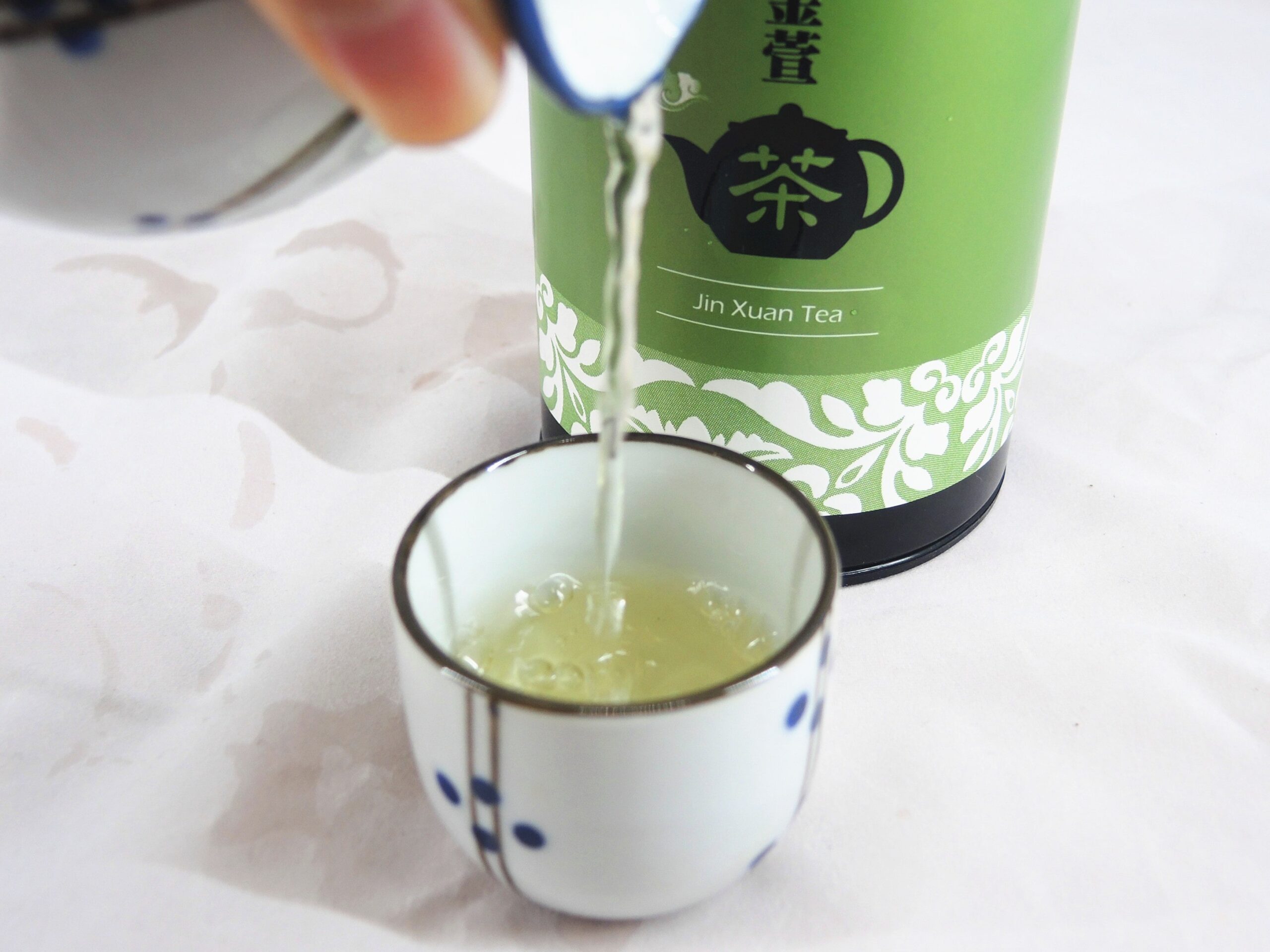 How to boiling Jin Xuan Tea
